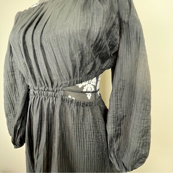 ASTR the Label Cassian Cutout Off The Shoulder Midi Dress Size Medium - Picture 8 of 13